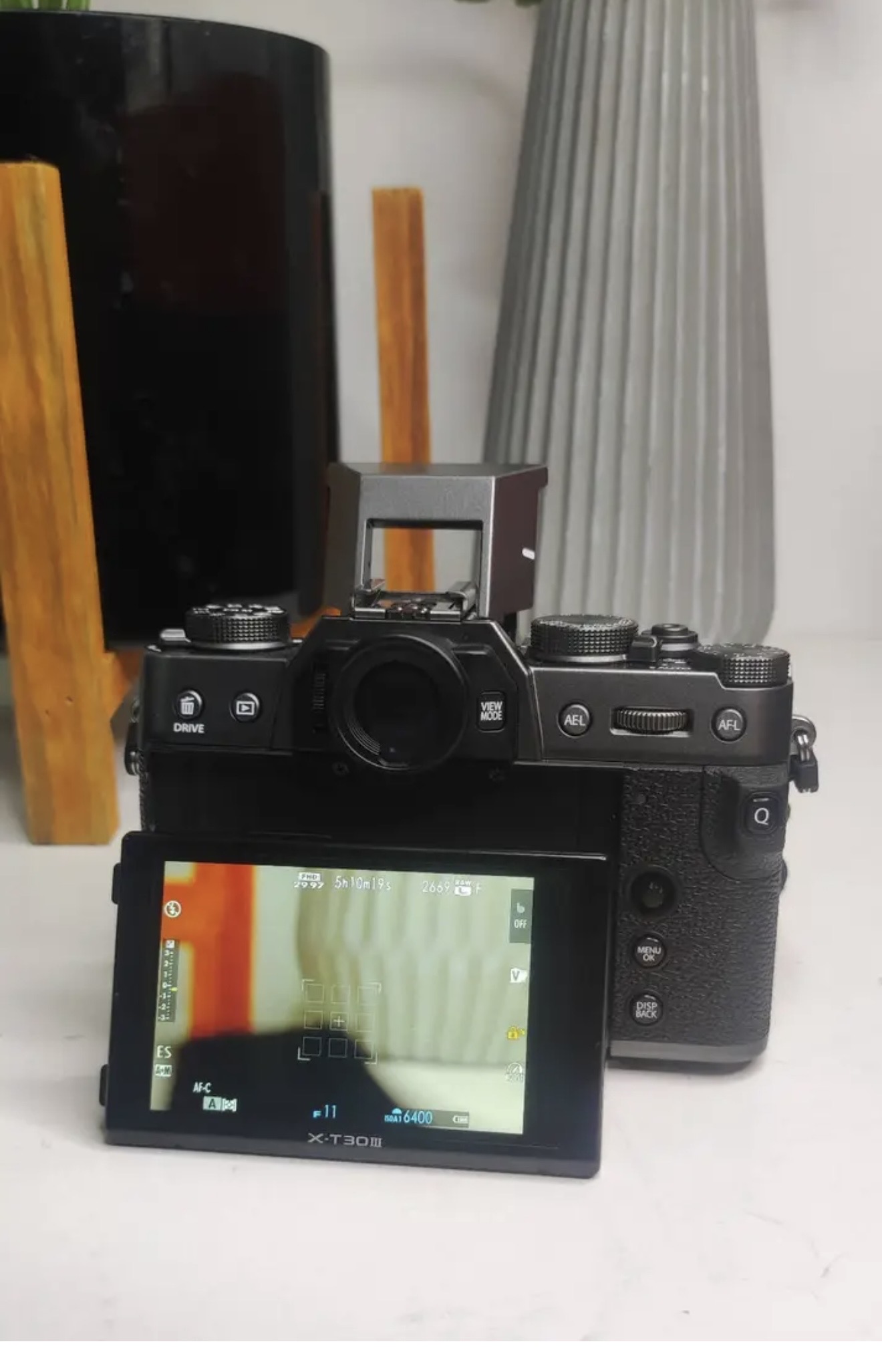 Fujifilm X-T30 III Mirrorless Camera + Lens - Image 3